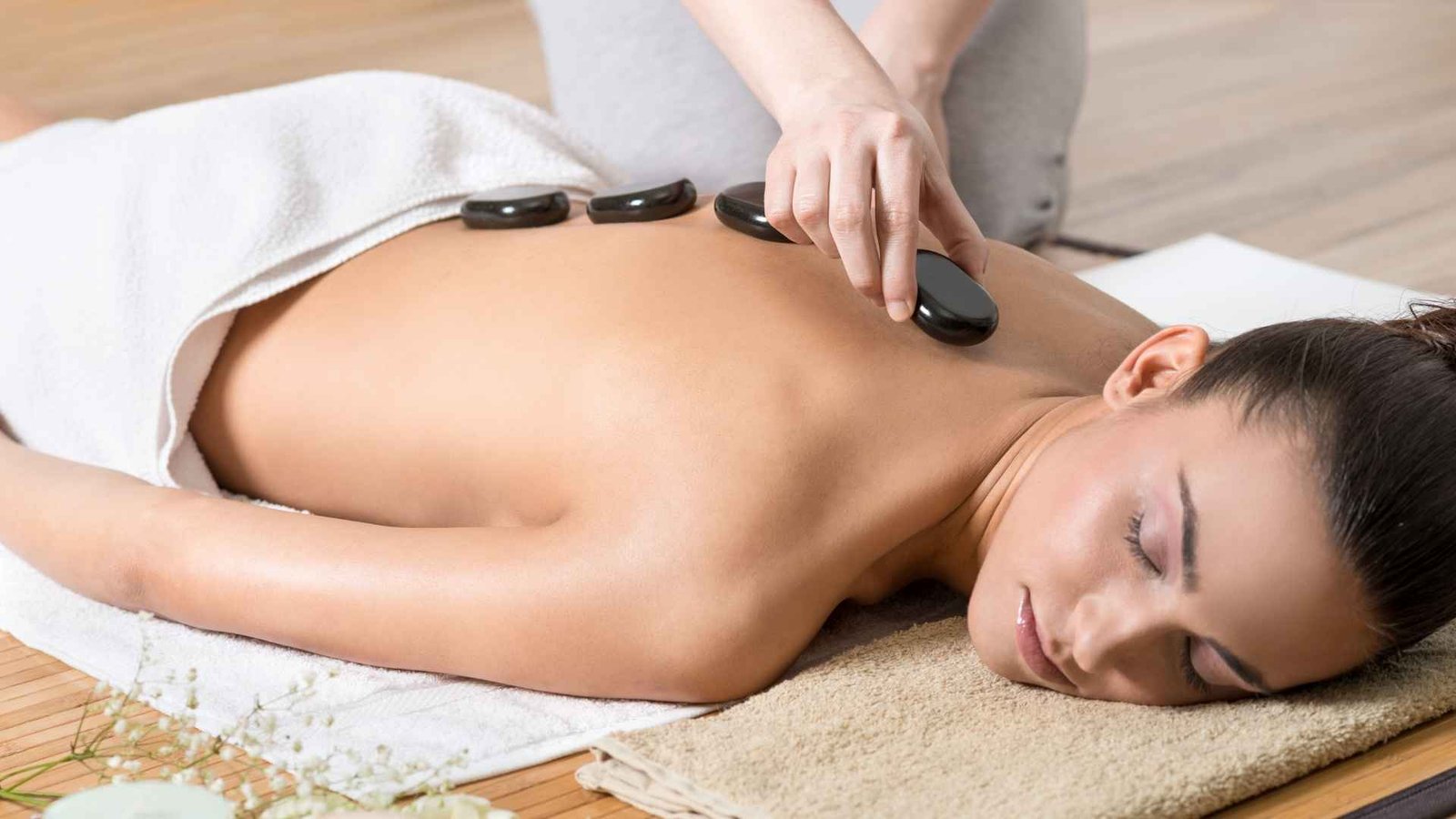 Technique: Learn to do a back and hair massage to your partner